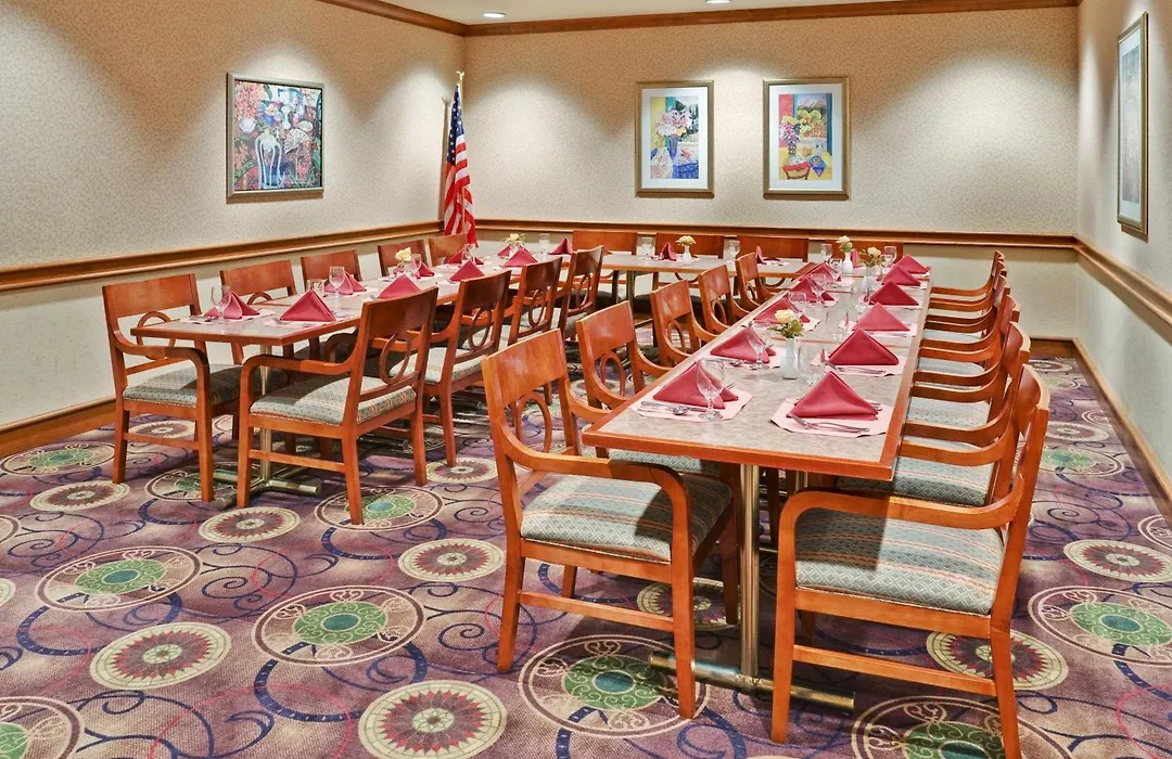 Holiday Inn Memphis-University Of Memphis By Ihg-1