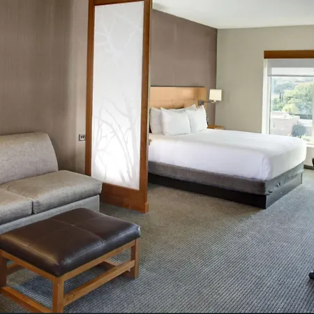 Hyatt Place Memphis Germantown-3